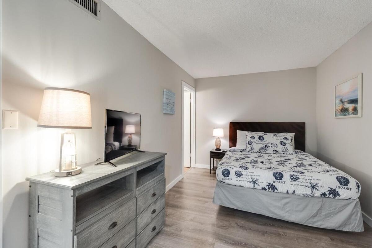 Moondrifter 604 - Emerald Gulf Retreat - Sleeps 6