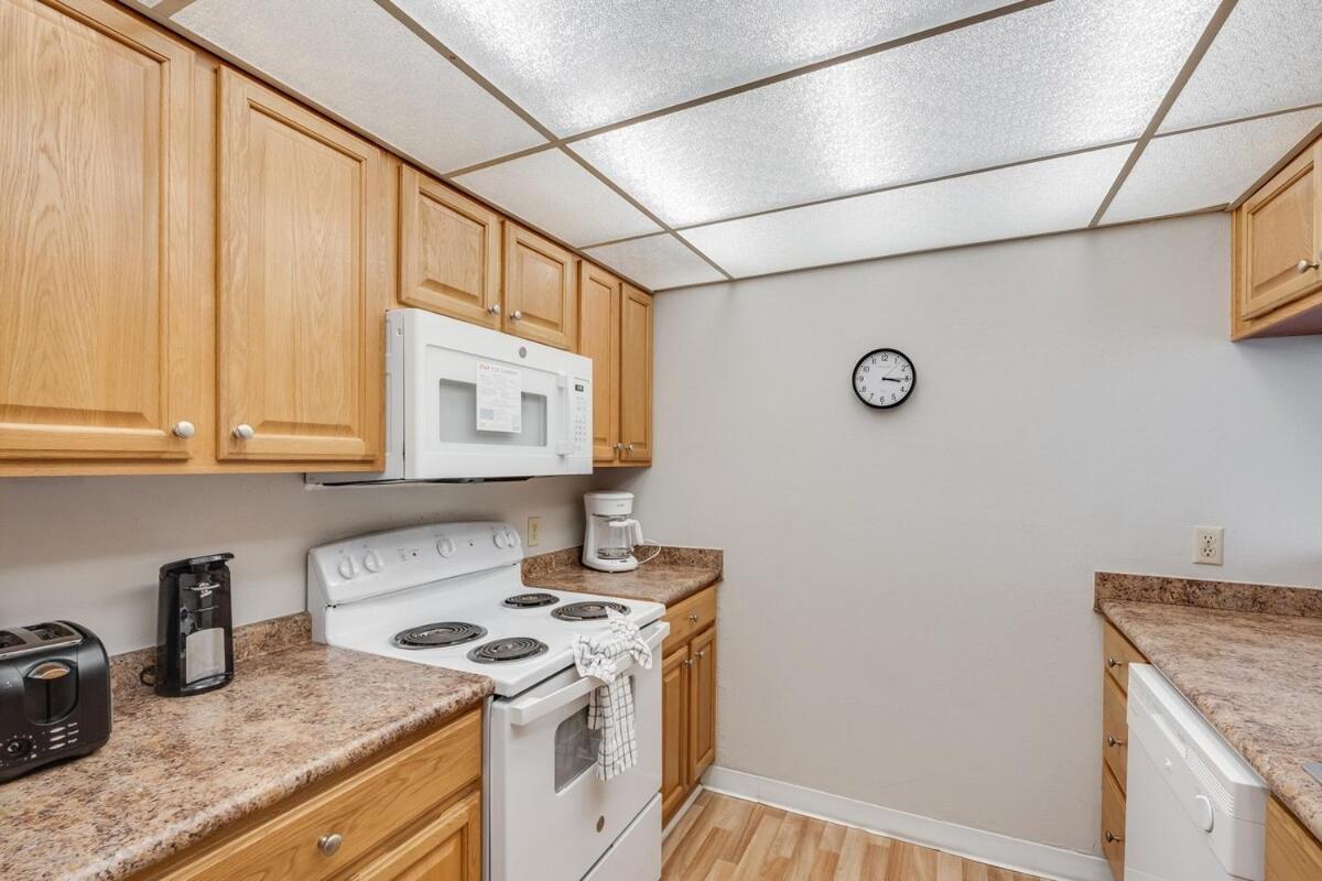 Moondrifter 604 - Emerald Gulf Retreat - Sleeps 6 *